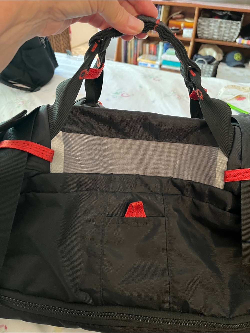 Eagle Creek Huge Black Convertible to Backpack Travel Bag